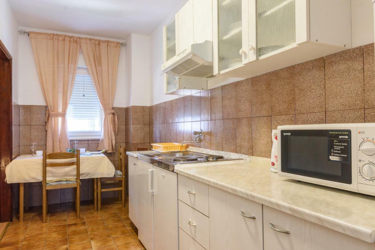 Accommodation Mamut Trogir Exterior photo